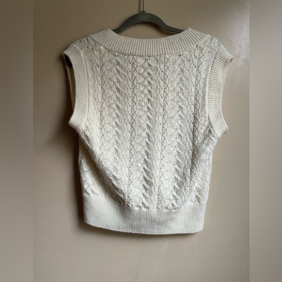 Zara Women's ribbed knit Cream Sweater Vest pearl design size S preppy academia - Picture 7 of 9